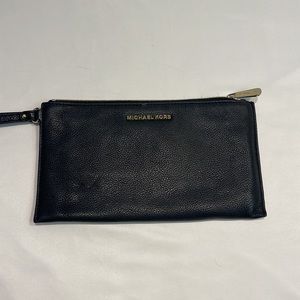 Michael Kors Wristlet (Black)